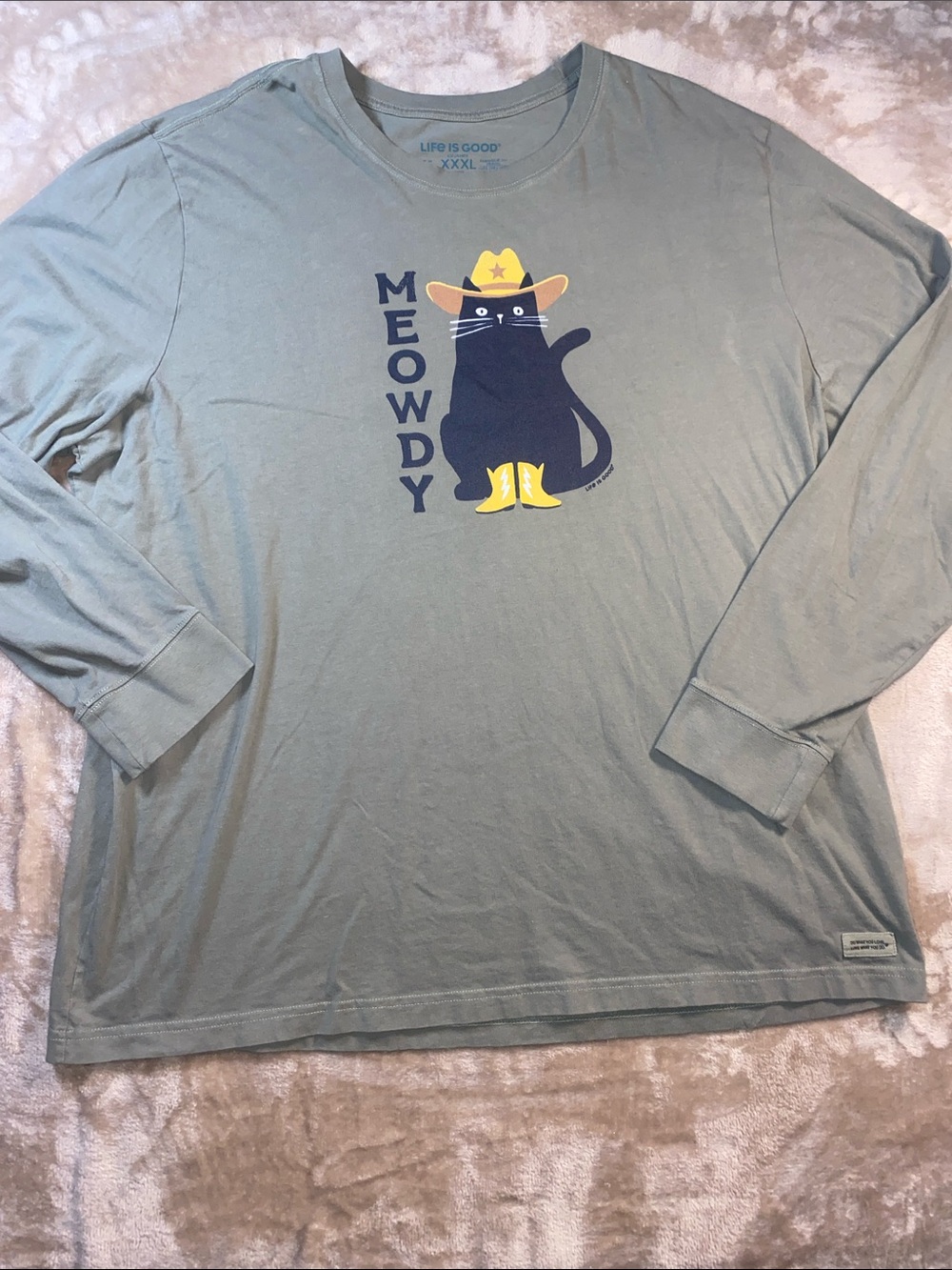 Life Is Good  Sage Green Long-Sleeve cat 'Meowdy' Graphic Tee